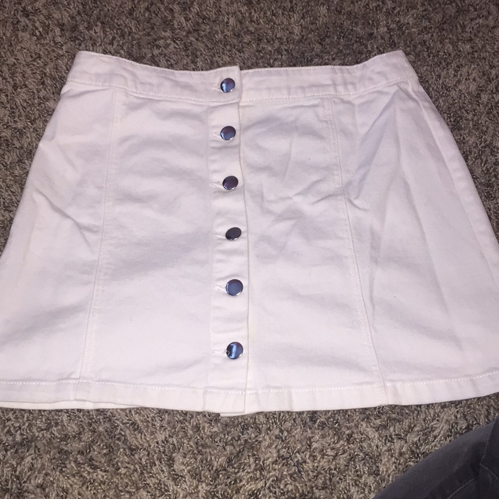 Cute white button up skirt